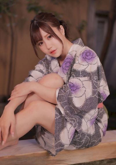 秋霞性生活_1080超清免费观看