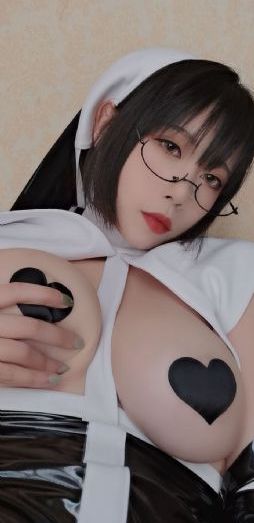 团鬼六女秘书_国产剧高清免费观看